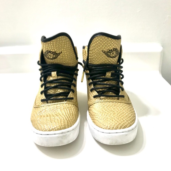 Nike Air Jordan Jasmine - Never Released to Public - Picture 2 of 3